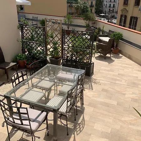 Tuanis Vendégház Nápoly