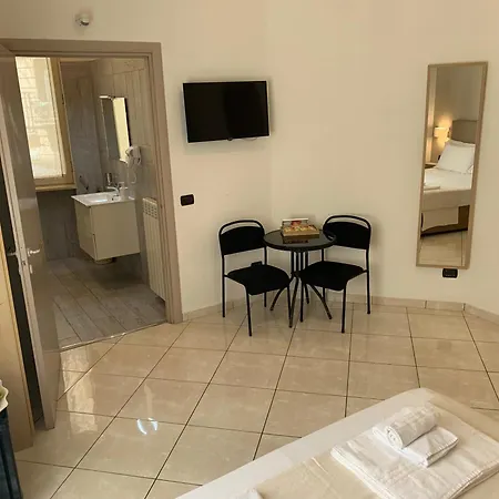 Guest house Tuanis Naples