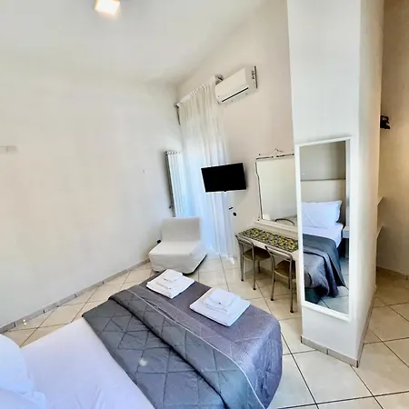 Tuanis Nápoly