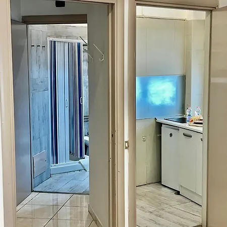 Tuanis 4* Nápoly
